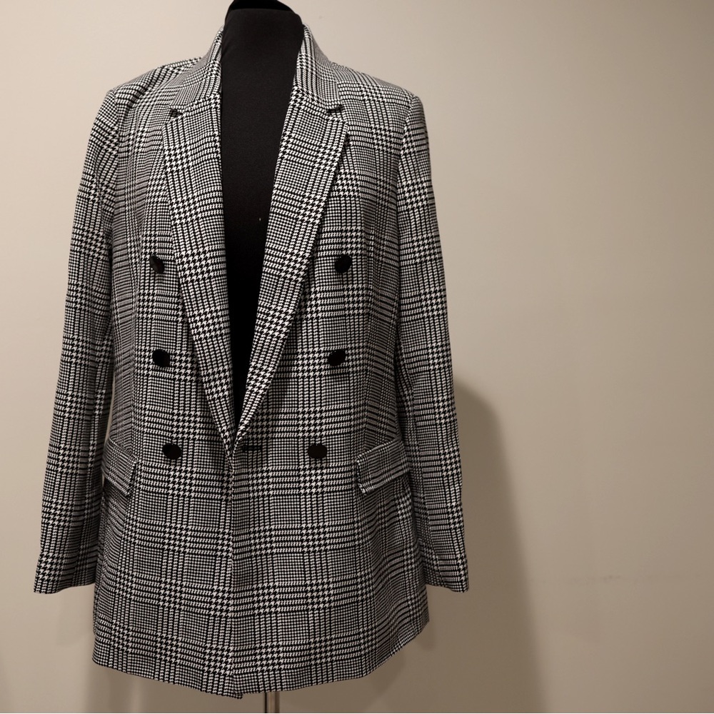Tahari Blazer
